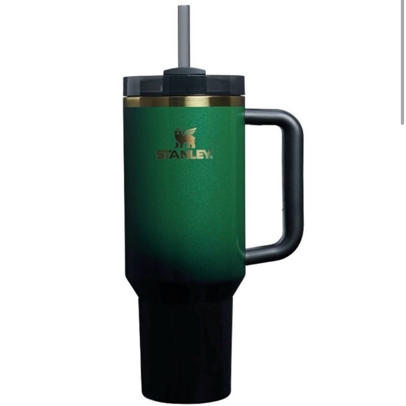 Wicked x Stanley limited edition green Elphaba target cup quencher 40 oz 💚 - Picture 3 of 4